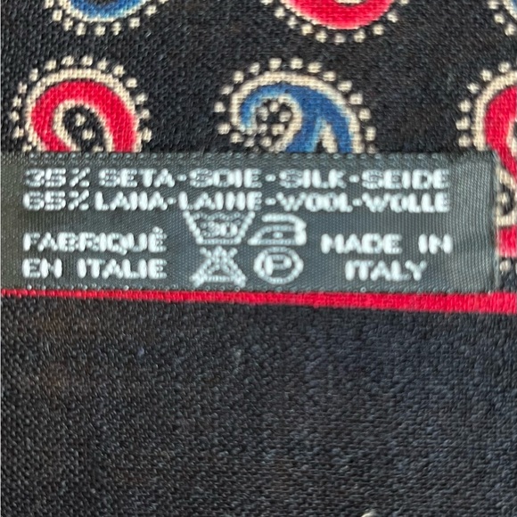 Galanos Men’s Pocket Sqaure - Picture 3 of 5